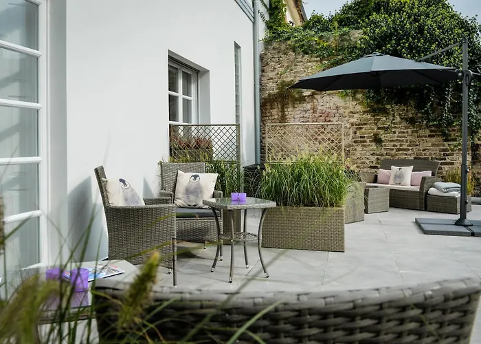 Insel-apartment Im Herrenhaus Rheinblick *